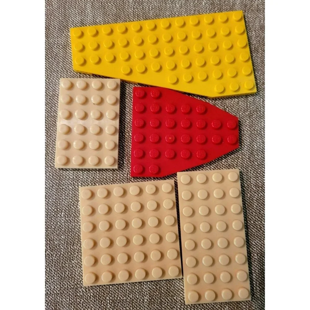 Lego and Lego Compatible Parts and Building Pieces Toys Multi-Colored Lot JH724